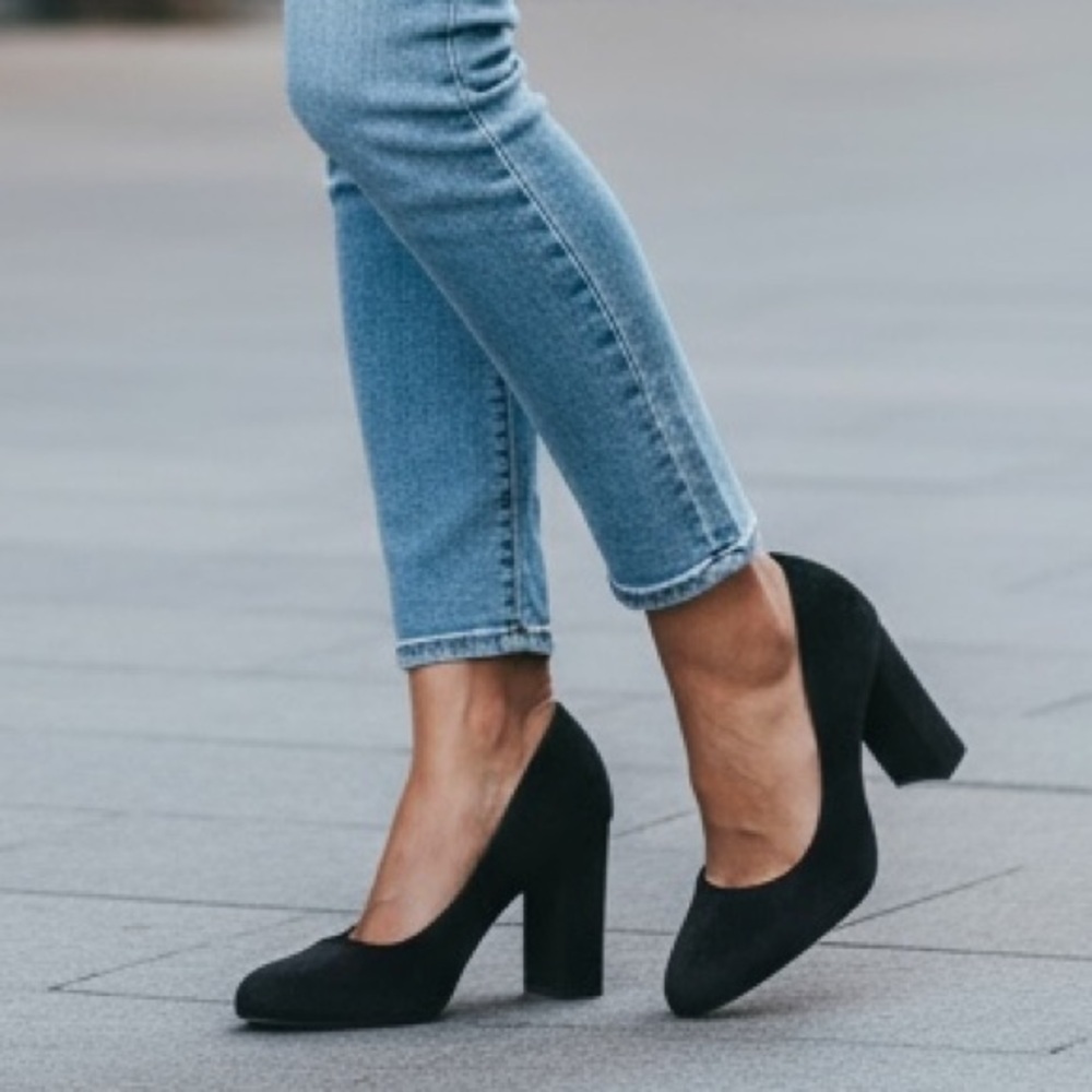 MADDEN GIRL (7.5) Buenos Black Fabric Pumps Round Toe